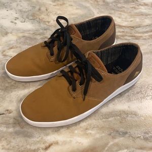 Suede/canvas like new Emerica Romero sneakers 10.5